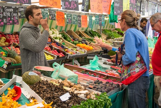 Browsing local farmers markets