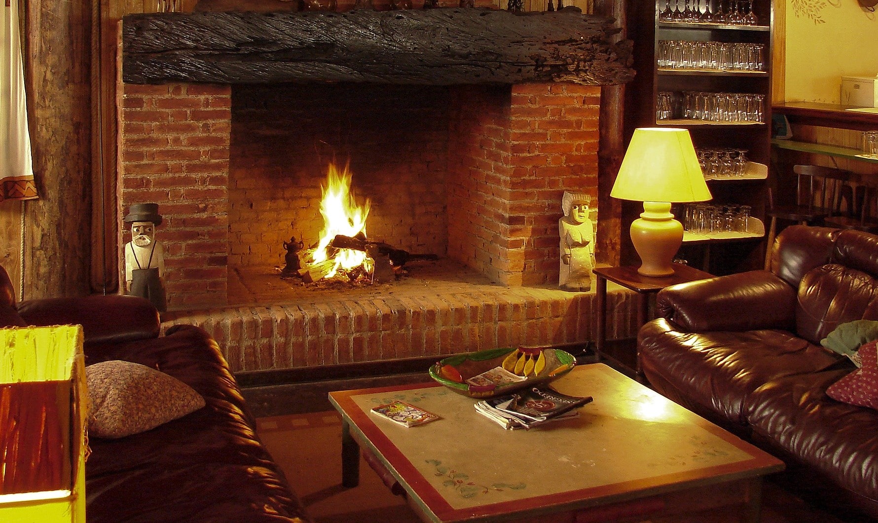 Cosy cottage with open fire