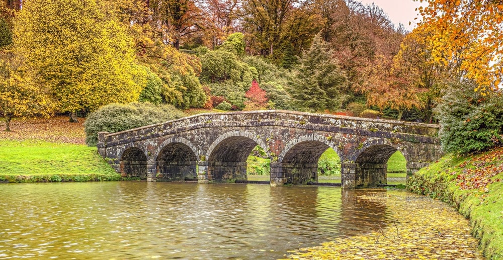 Stourhead Bridge, with autumnal leaves